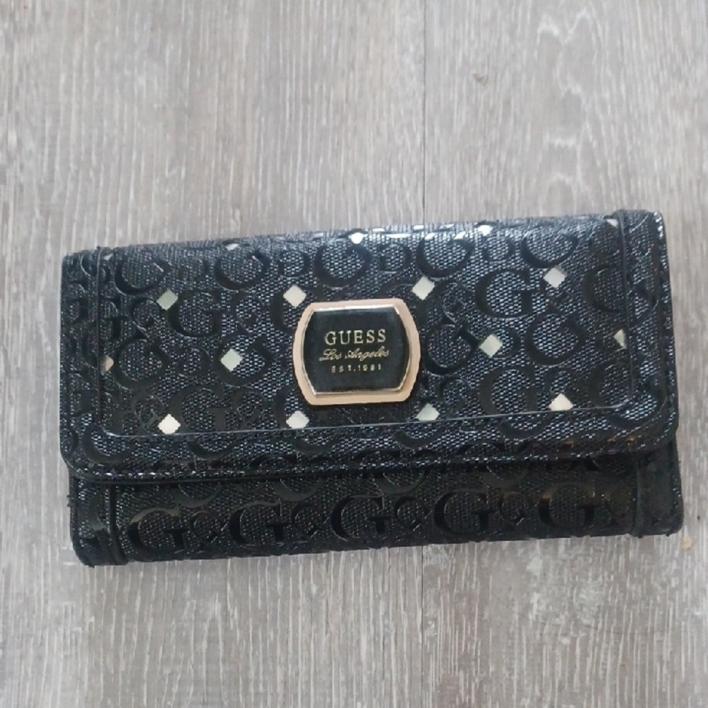 Guess Wallet Like New Black Zip Snap Multi Card Holder NWOT